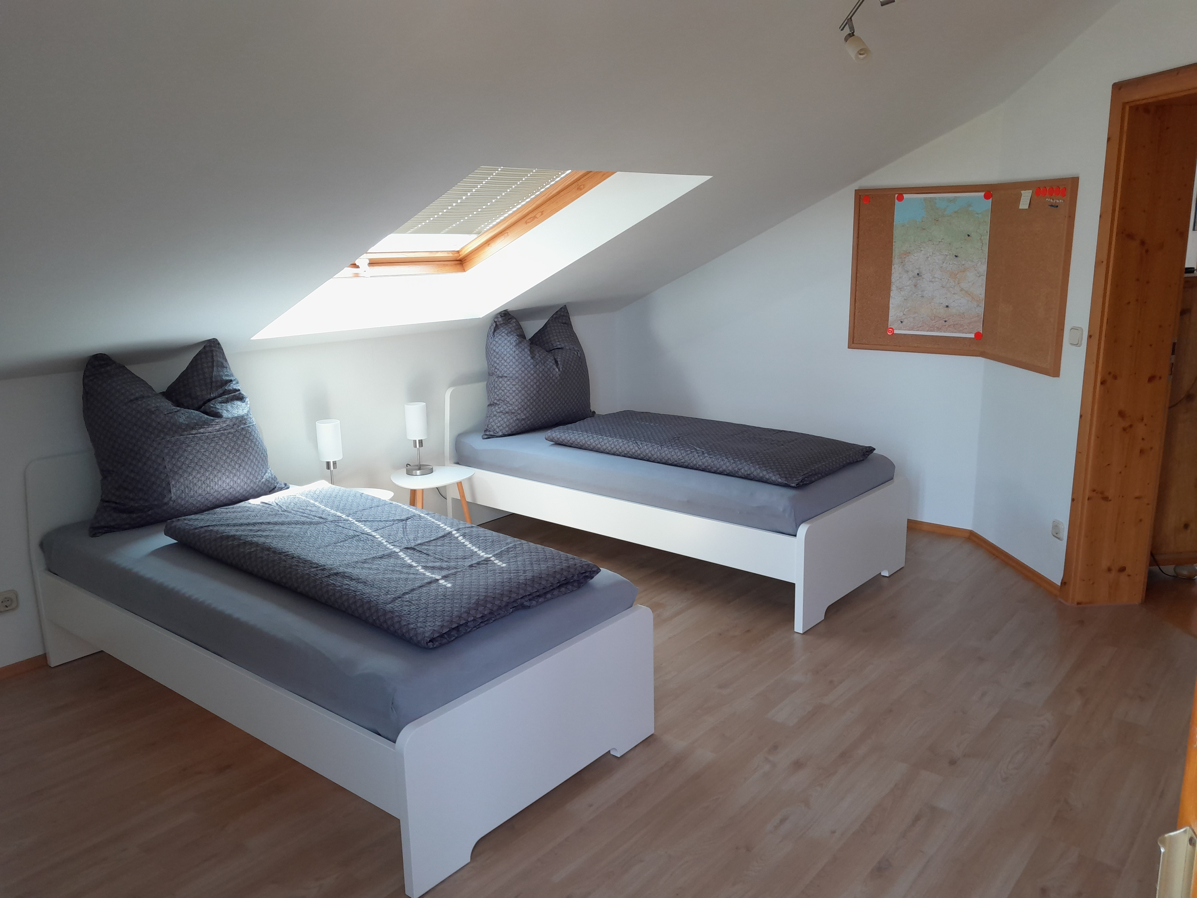 Schlafzimmer 2
