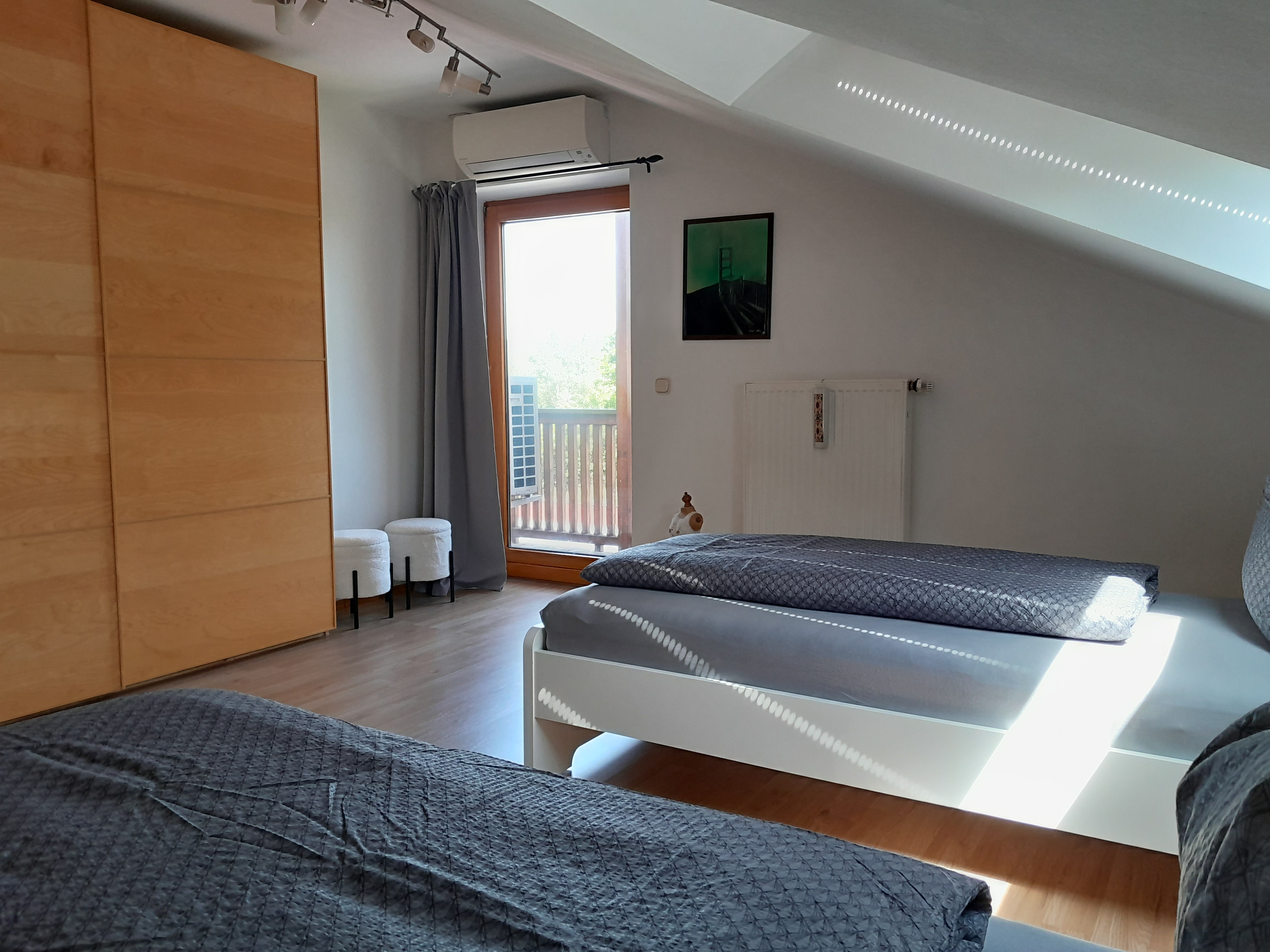 Schlafzimmer 2 Seitenansicht