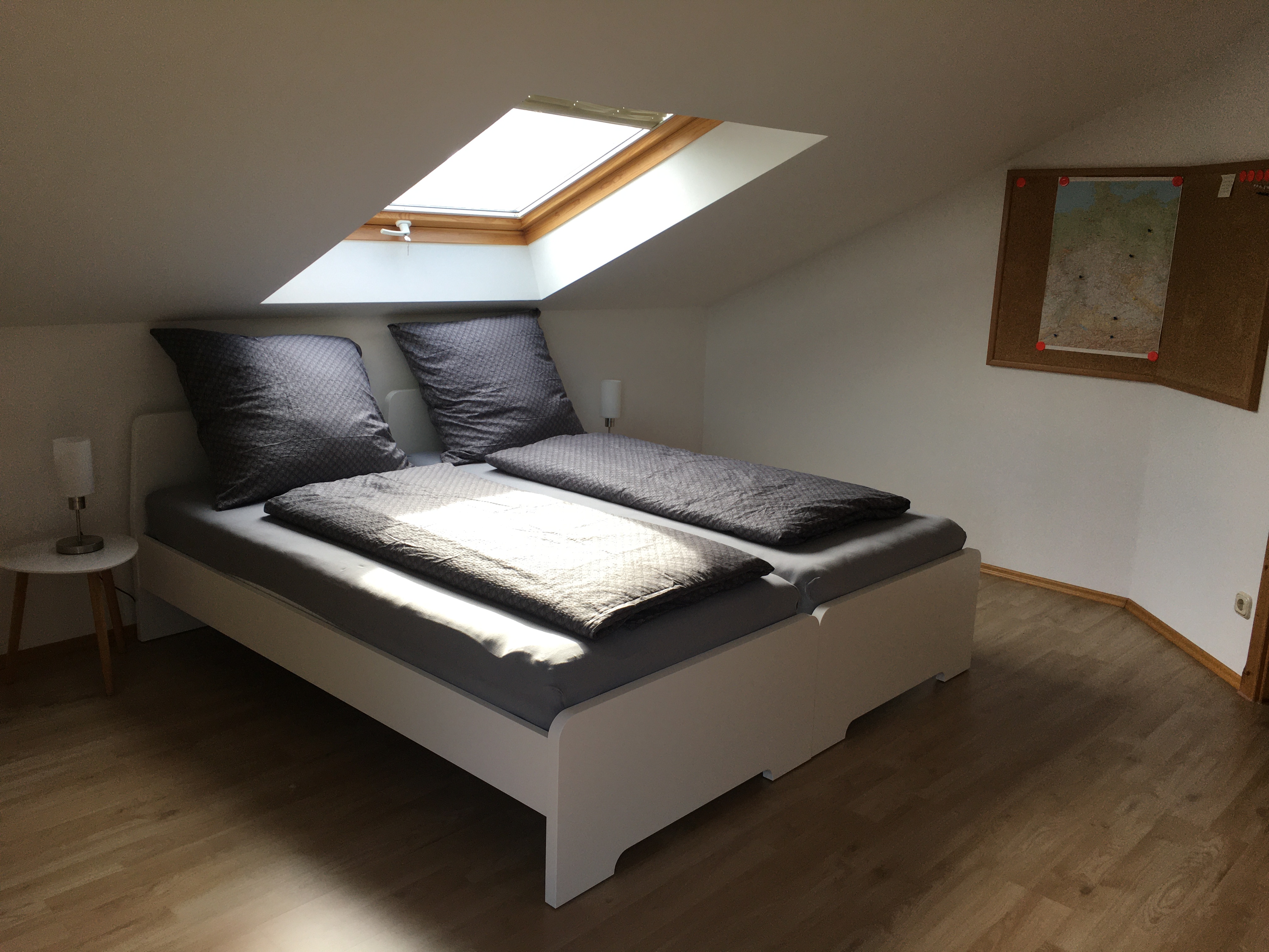 Schlafzimmer 2 Betten zusammengestellt