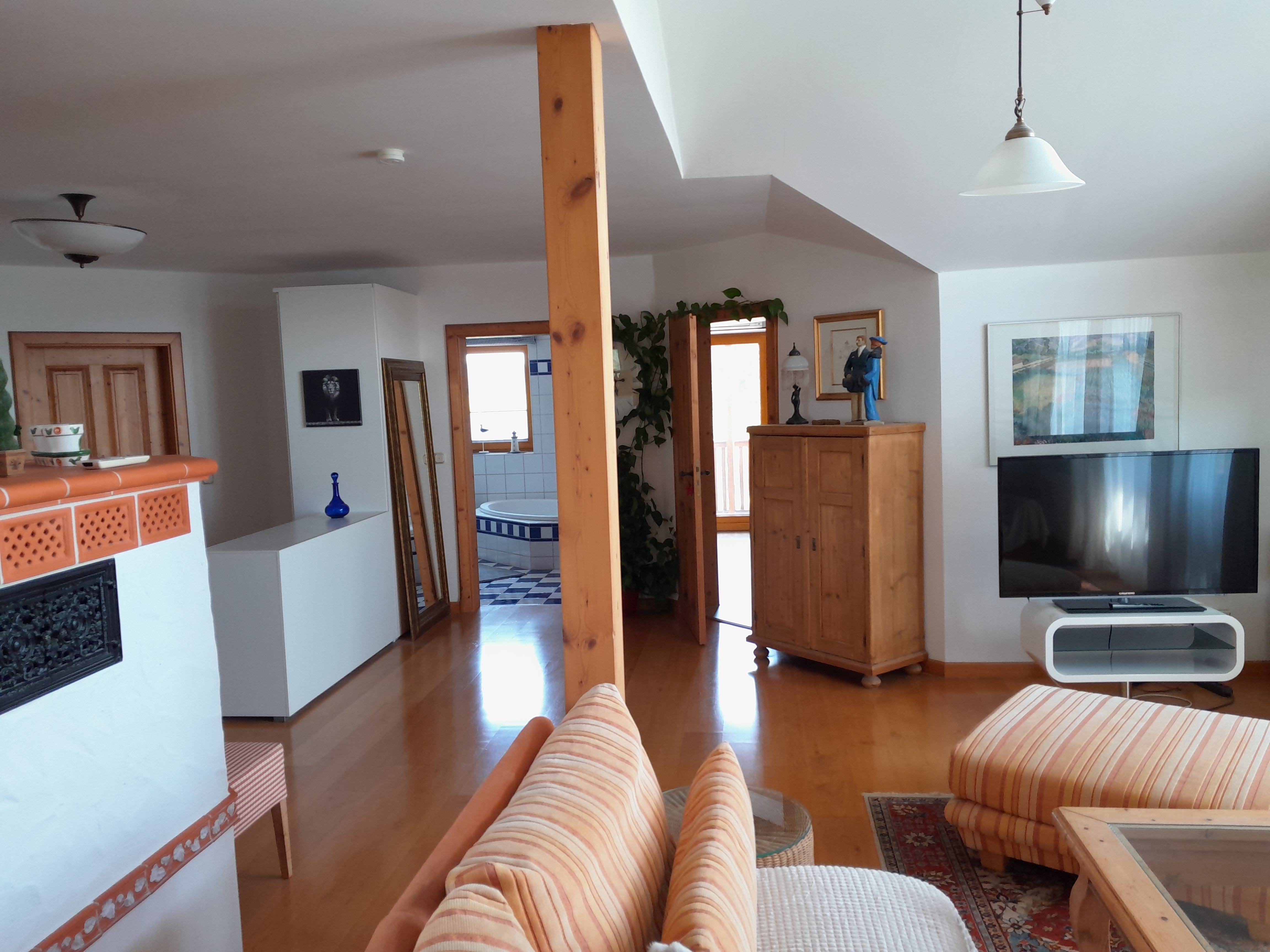 Wohnzimmer Fernseher